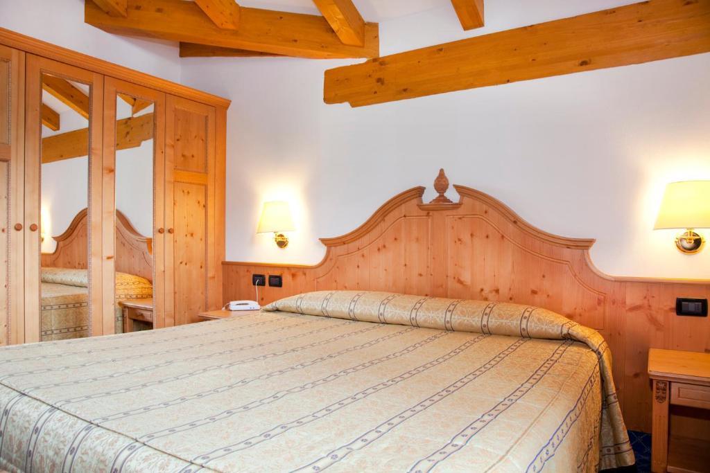 Jolanda Hotel
